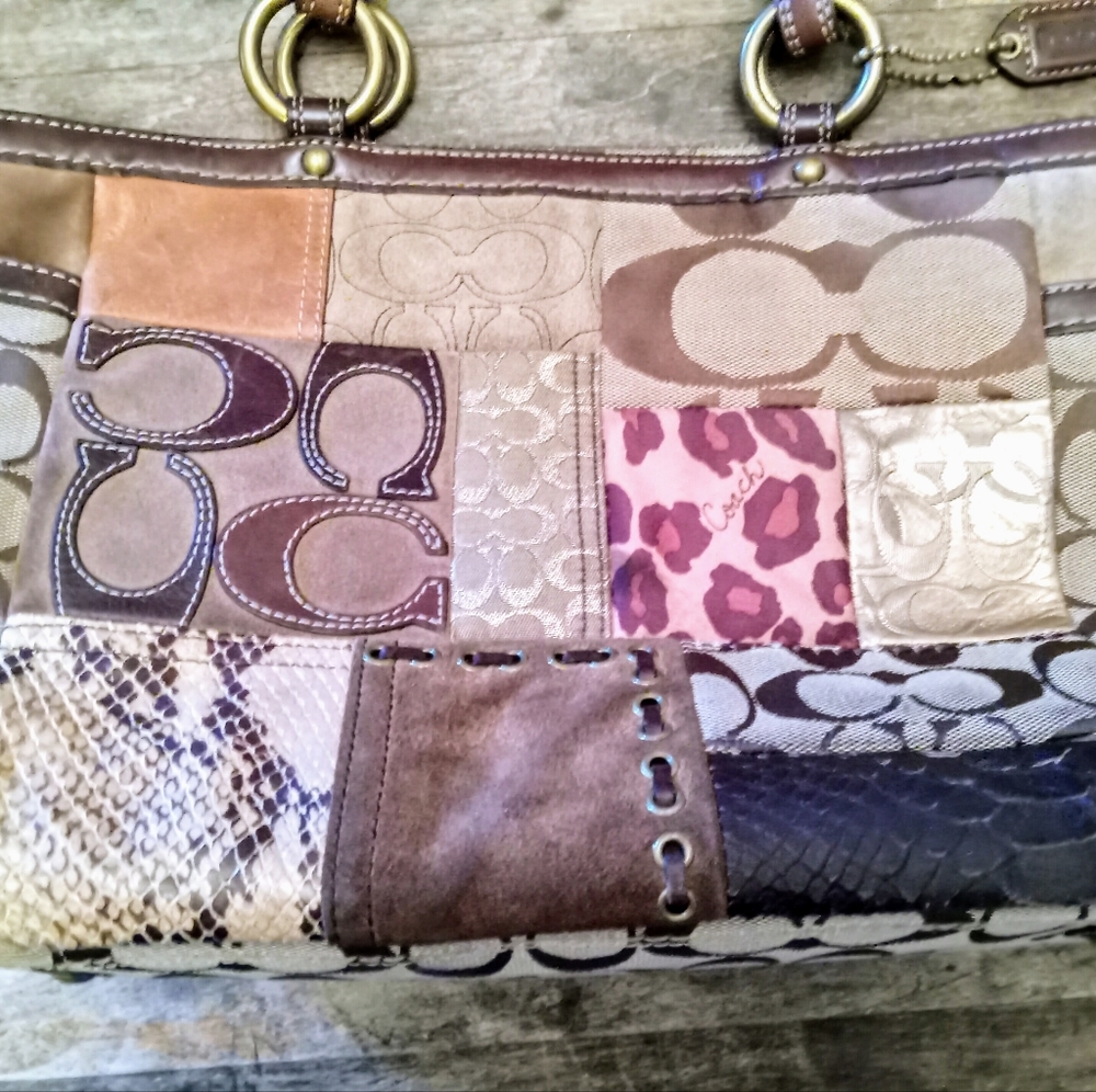 Authentic Coach patchwork shoulder bag - Picture 3 of 7